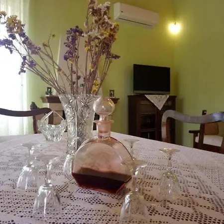 σπίτι στο χωριό - Les Campagnards Сasa de vacaciones *