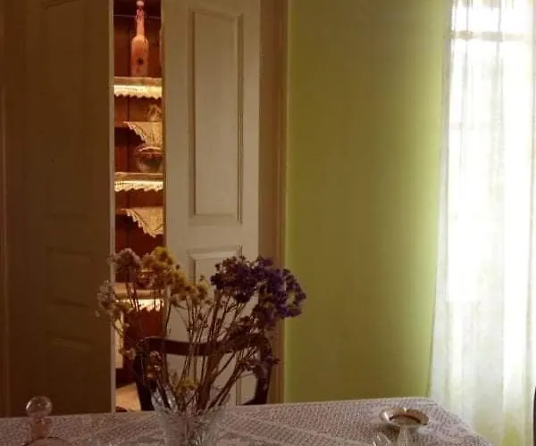 Σπίτι Στο Χωριό - Les Campagnards *